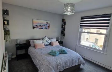 Unique Exmouth Family Holiday Home Close to Beach & Town - Photo 2