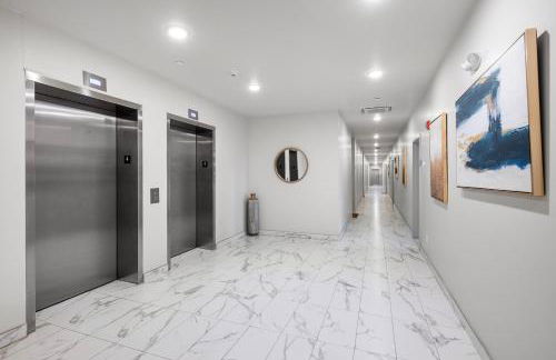 Stylish Studio - Pool, Gym & Balcony Bliss - Foto 9