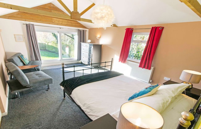 Streamways Nr Croyde 6 Bedroom, Sleeps 12-16, Hot Tub - Foto 49