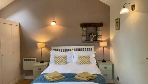 Swallow Barn - Photo 2