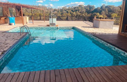 Chácara Com Piscina e Vista das Montanhas - Foto 1