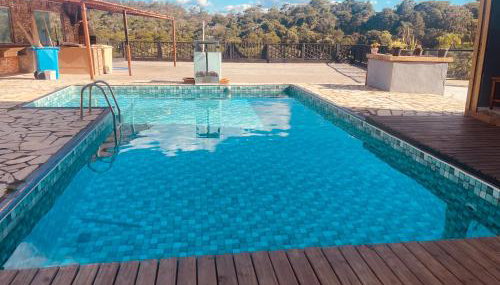 Chácara Com Piscina e Vista das Montanhas - Foto 1