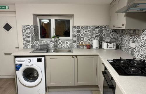 Stylish 1-Bed Apartment Ideal for 2 Guests - Foto 16