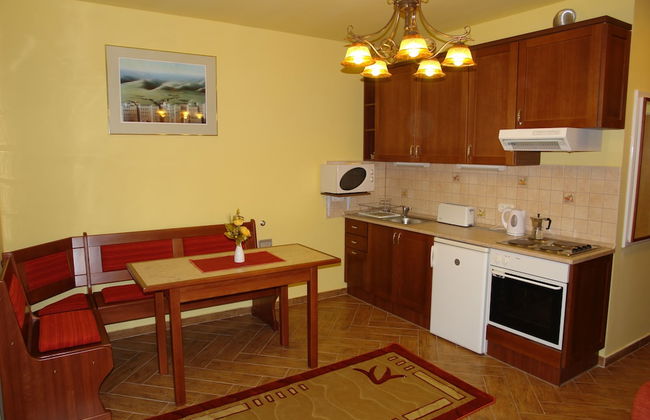 HoldLux Apartmanok - Foto 7