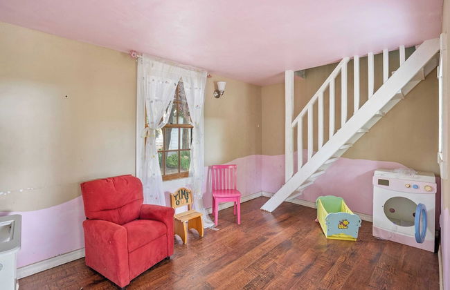 Victorian Manor In Paso Robles Wine Country + Pool, Hot Tub, Firepit, Tennis Court Sleeps 28 - Photo 29