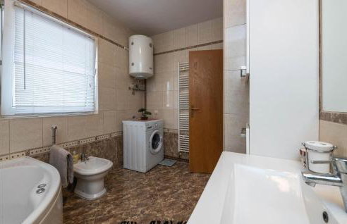 Stunning Home In Marcana With Wifi - Foto 27