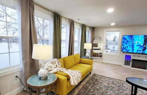 Waterfront Villa with Gameroom and Theater room - Foto 24