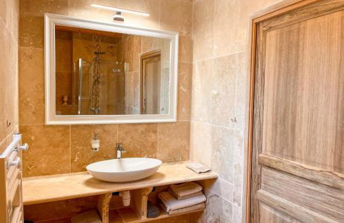 Maison de charme 4 étoiles - superbe vue et bassin-piscine privé - Foto 12