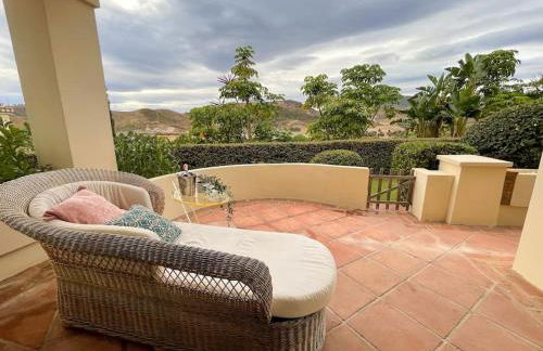 Luxurious 2 bedroom apartment with Spa facilities - Photo 13