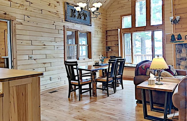 Sunset Cove Cabin On Lake Grindstone - Photo 27