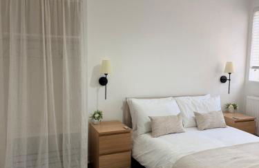 Modern Apartment - Free Parking - Close To Metro - Foto 19