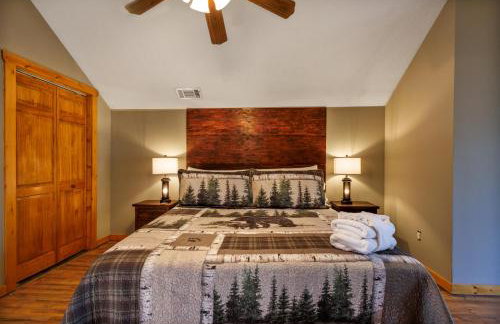 4 BR Mountain Cabin with Hot Tub & Fire Pit in GA - Foto 23