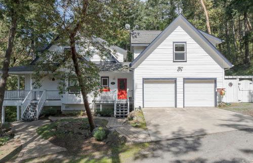 Exceptional, Hot Tub, Pickleball, Close to Town! - Foto 9