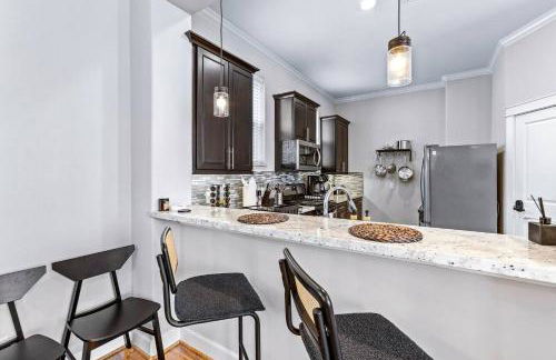 Spacious 3BR/BBQ/Yard/9 min to Downtown & Med Ctr - Foto 34