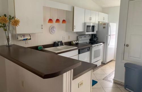 Charming 2 bdr 1 bath home fenced byard N Pensacola Pet Friendly Close to bases - Foto 5