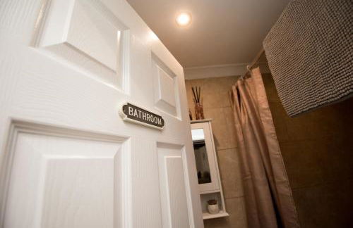 Cottage - Sleeps4 - PetFriendly - Garden - ByBeach - Foto 14