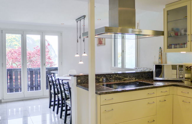 4 bedroom House in Brienz with garden and terrace - Photo 9