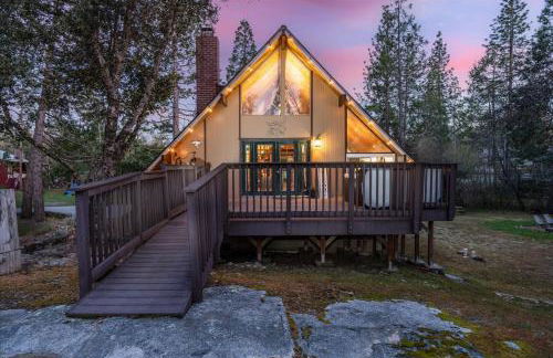 Bass Lake Chalet- A frame with hot tub/firepit - Foto 1