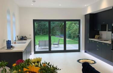 Crossing Cottage Sleeps 6 Parking, Family & Contractors Newark - Photo 6