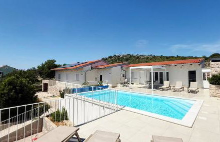 Villa Velim - Stunning view & Heated private pool - Photo 3