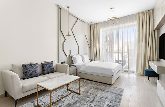 Lux Studio in Arjan With Pool and Full Amenities - Photo 2