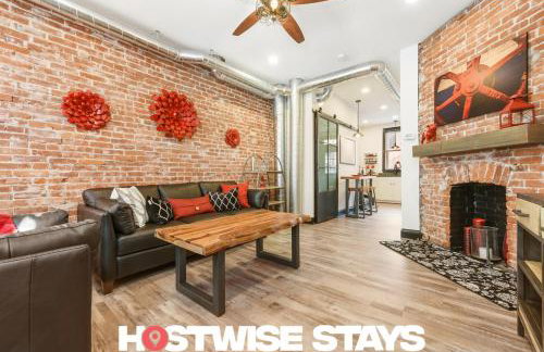 HostWise Stays - Prime Location in Lawrenceville, Exposed Brick 2BR Home - Foto 1