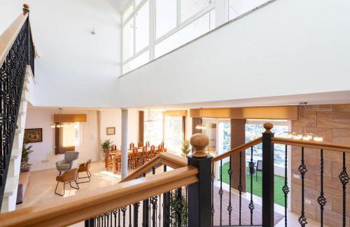 Sunset Horizon Spa Retreat by Eden Rentals - Foto 24