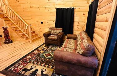 Bourbon Retreat With Hot Tub-8 - Foto 23