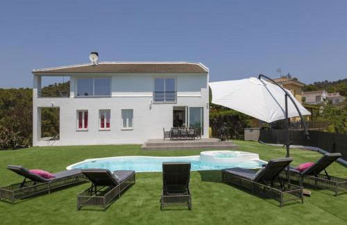 Chillout House with heated pool 29 C Sea & Mountain view - Photo 1