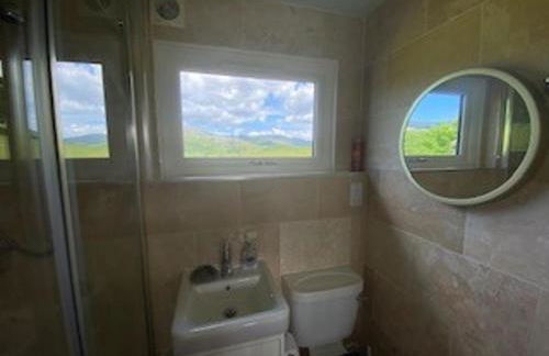 Snowdonia 1-Bed Chalet Sleeps 2 Stunning Views - Photo 16