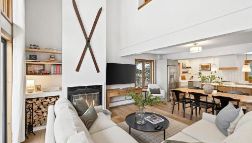 Updated 3BR Townhome Across From Holiday Valley - Foto 1