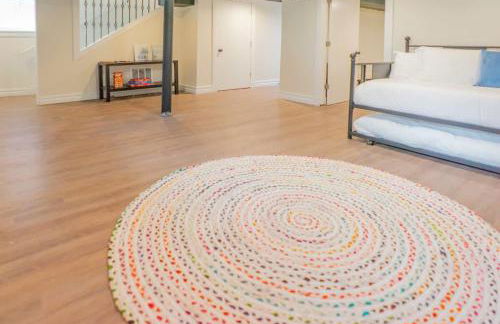 Tower Grove Park 4BR Home with Garage ABODEbucks - Photo 27