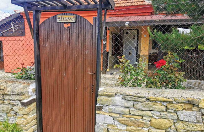 Cozy 1 Bed Cottage in Ognen, Near Karnobat, Burgas - Photo 38