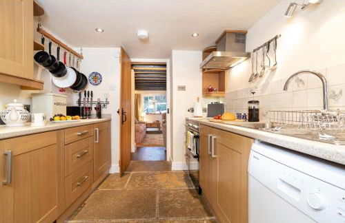 Ingleton 2-bed Cottage, Sleeps 4, Pet Ok & Parking - Foto 8