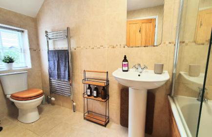 Glenfield Cottage - Secluded Luxury deep in the Oxfordshire Countryside - Photo 7