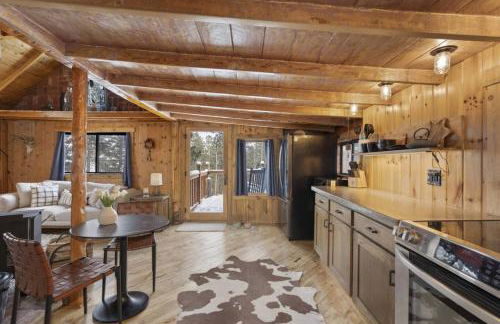 The Tyrolean Cabin. Panoramic Views. Hot Tub. - Photo 26