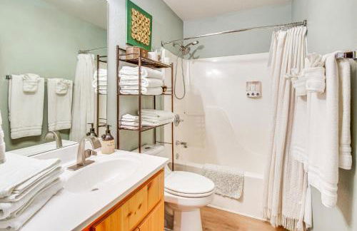 Classy Clayton Home with Views Less Than 1 Mi to Downtown! - Foto 18