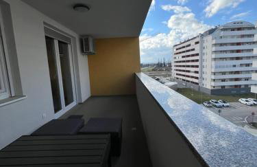 Lux Hill Skyline - Free Private PARKING - Foto 35