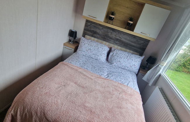 8 Birth Static Caravan - Photo 4