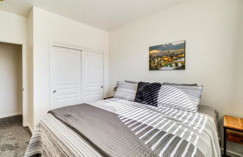 Theater Room, Fireplace Home 5 Mi to Dtwn Reno! - Photo 20