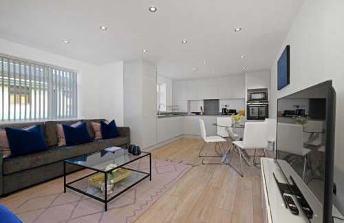St Martins 2 Bedroom Apartments in Ruislip By 360 Stays - Foto 145