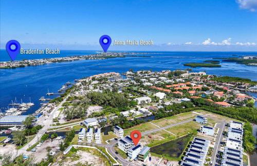 Bayview Pointe - Luxury home with heated pool! Near Anna Maria isle! - Photo 36