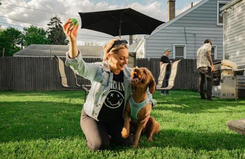 Game House in Royal Oak with Tiki Hut Dog Friendly - Foto 11