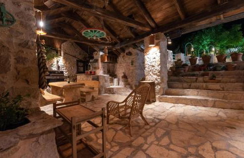 Awesome Home In Zagvozd With Sauna - Photo 7