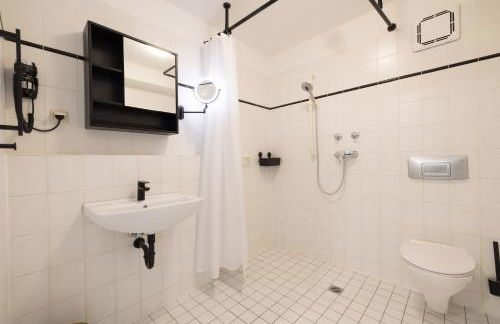 Executive Stadtwald Apartment - S-Bahn Direct - 12min Messe Essen - Barrier-Free - Foto 45