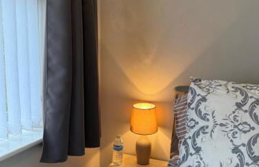 Charming 3 BR - NEC HS2- Long Stays Wifi Parking Airport - Foto 64