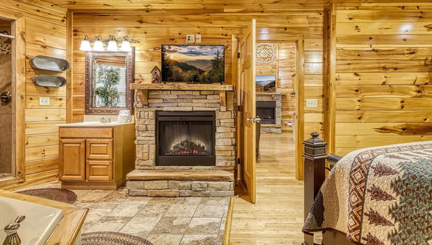 Declan's View - Cozy 1 bedroom with Game room and Great Mountain Views! 1 Cabin by RedAwning - Foto 5, Habitación