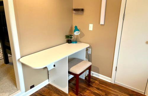 Tropical Oasis with Tiki Bar, Firepit, Seasonal Pool - Foto 34