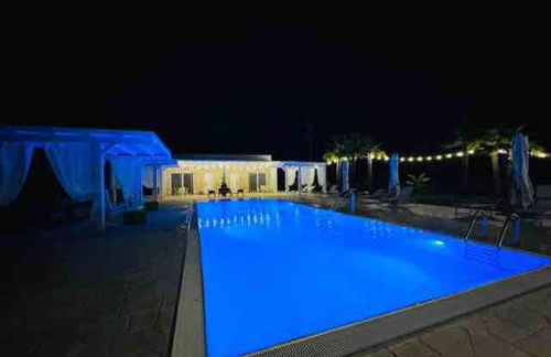 Luxury Home & Pool - Foto 16