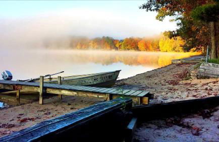 Spacious Family-Friendly Log Cabin with Lake Views near Cadillac, Michigan - Foto 10